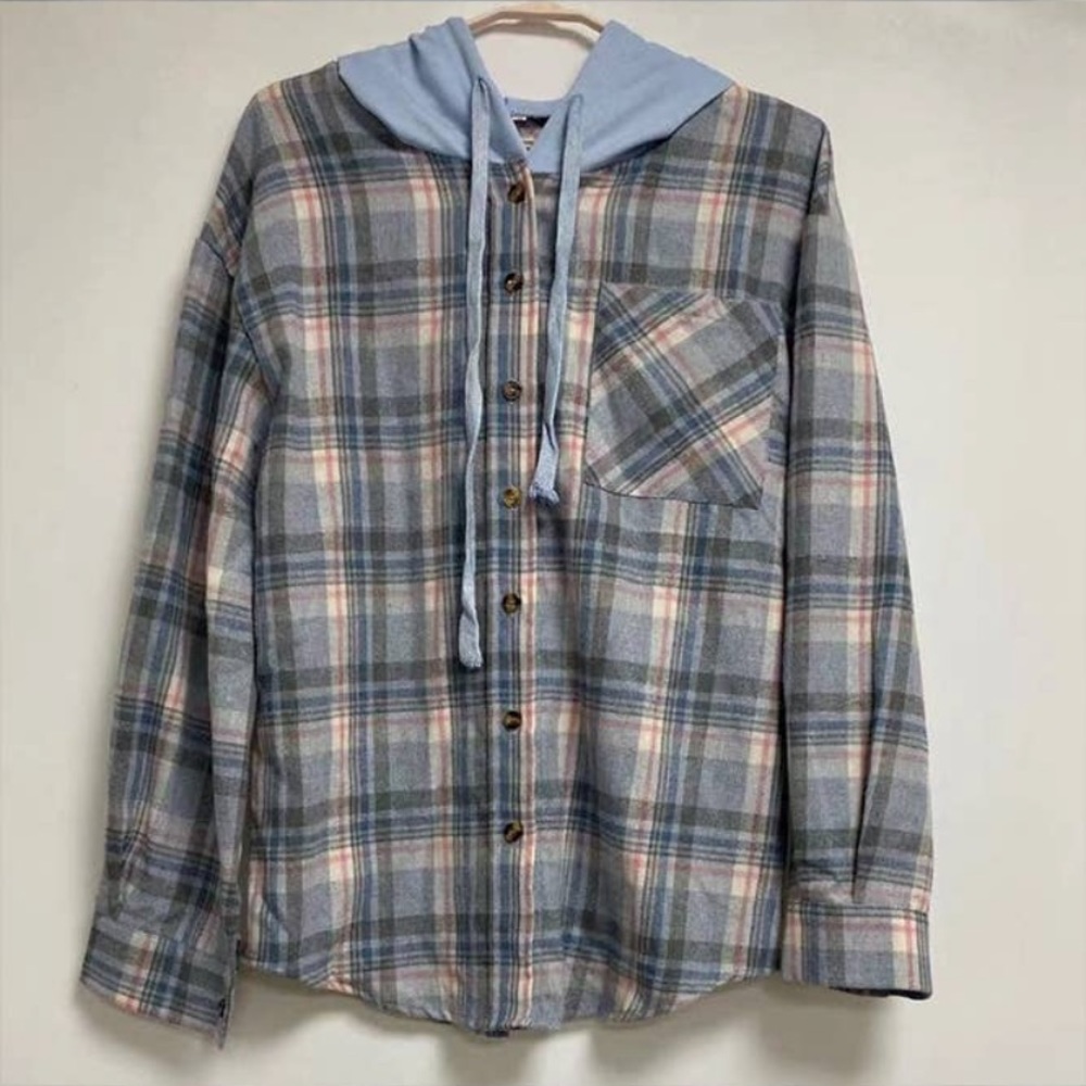 Brand New Boutique Shackef Shirt